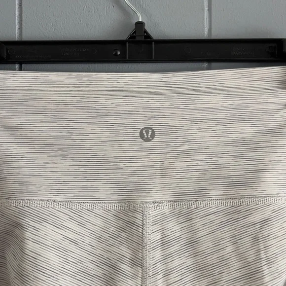 Lululemon Leggings - Picture 5 of 6